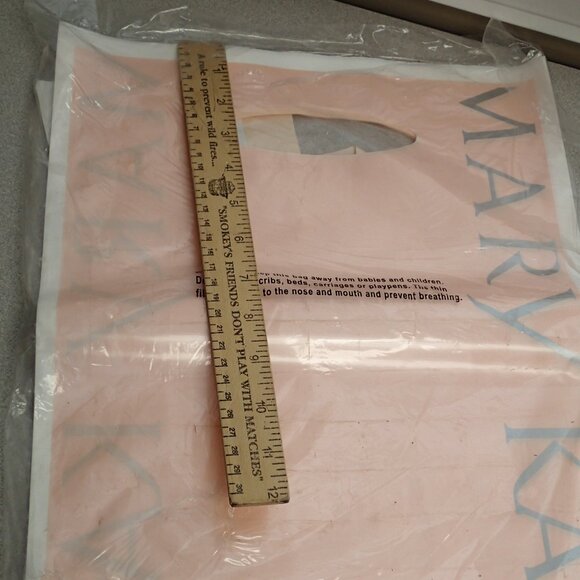 Mary Kay Plastic Sales Bags - Picture 1 of 4